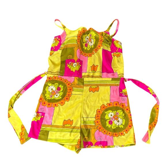 Vtg San Castle- Bathing Suit- see measurements- one piece Bright pink yellow - Picture 2 of 9